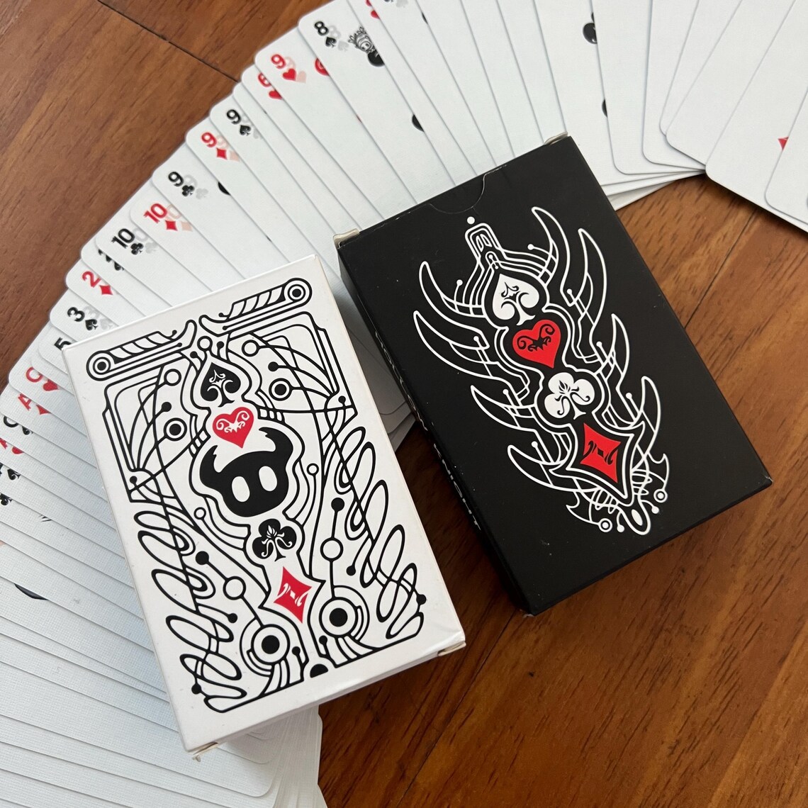 Hollow Knight Standard Poker C - đánh giá và giá Board Games